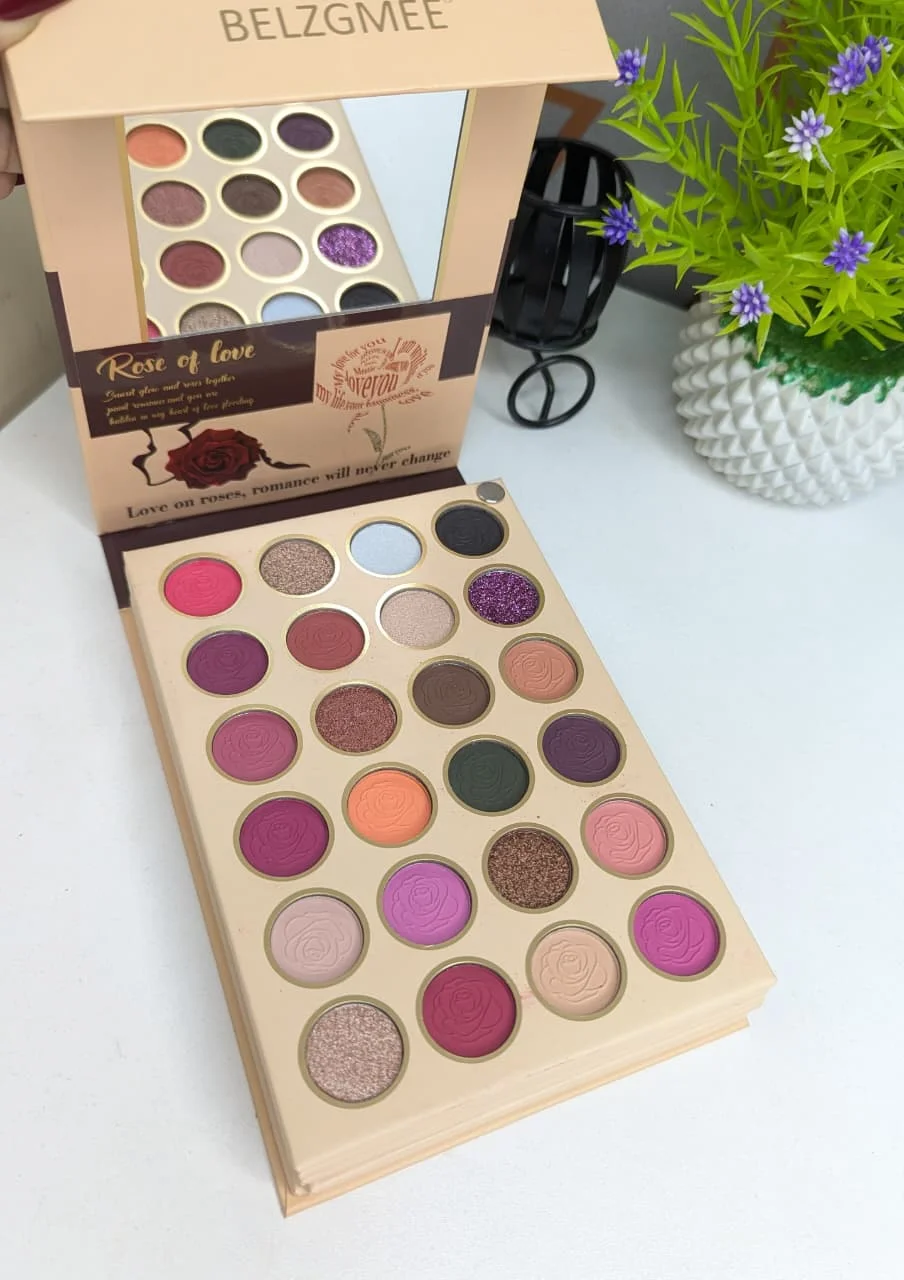 BELZGMEE Book-Shaped Eyeshadow Palette - Image 3